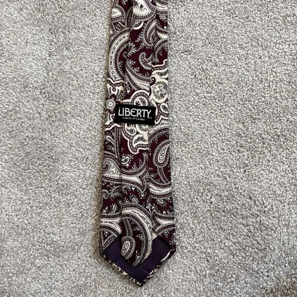 Liberty of London Mens Silk Paisley Tie‎ Luxury Menswear Necktie Preppy